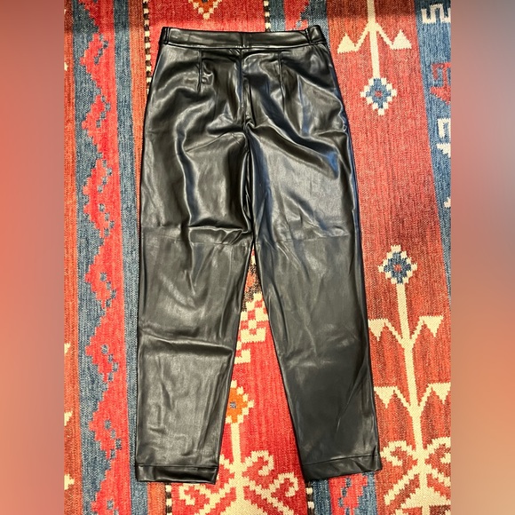 Ann Taylor pleat front faux leather pants 8T NWT - Picture 3 of 3